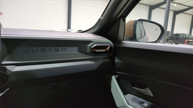 Dacia Duster Hybrid 140 4x2 extreme + pack techno +  city