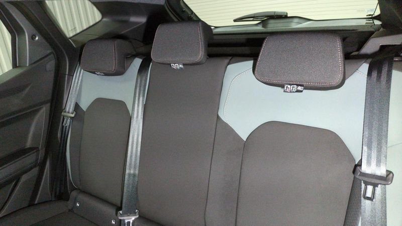 Dacia Duster Hybrid 140 4x2 extreme + pack techno +  city