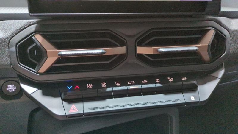 Dacia Duster Hybrid 140 4x2 extreme + pack techno +  city