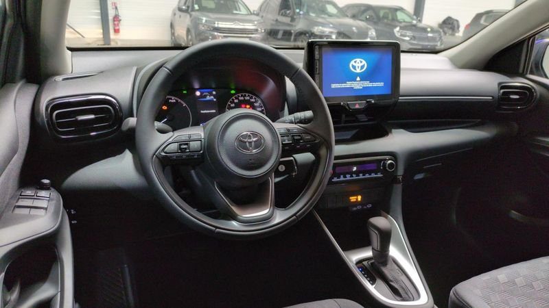 Toyota Yaris Hybride 116h dynamic + jantes 15