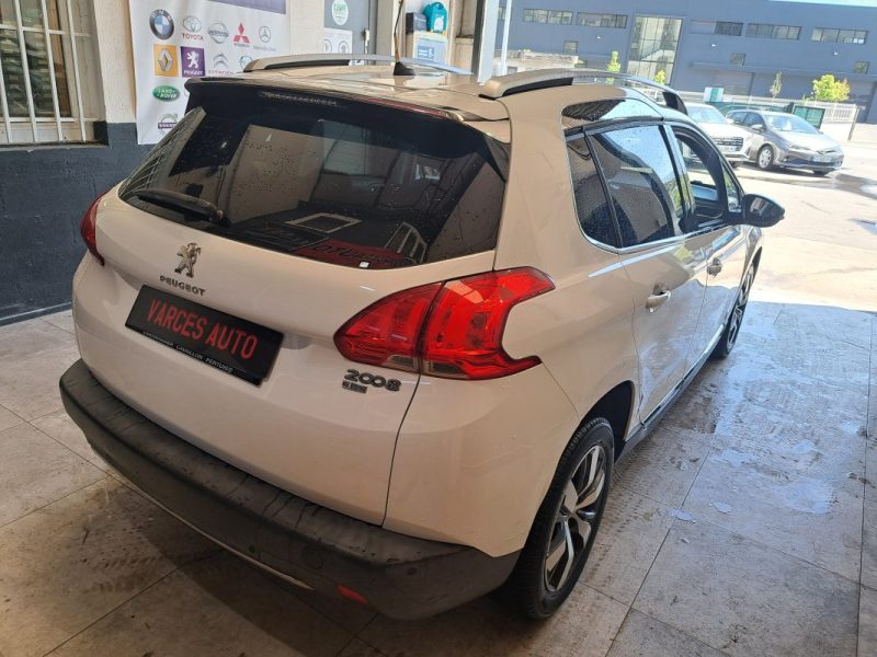 PEUGEOT 2008 2015