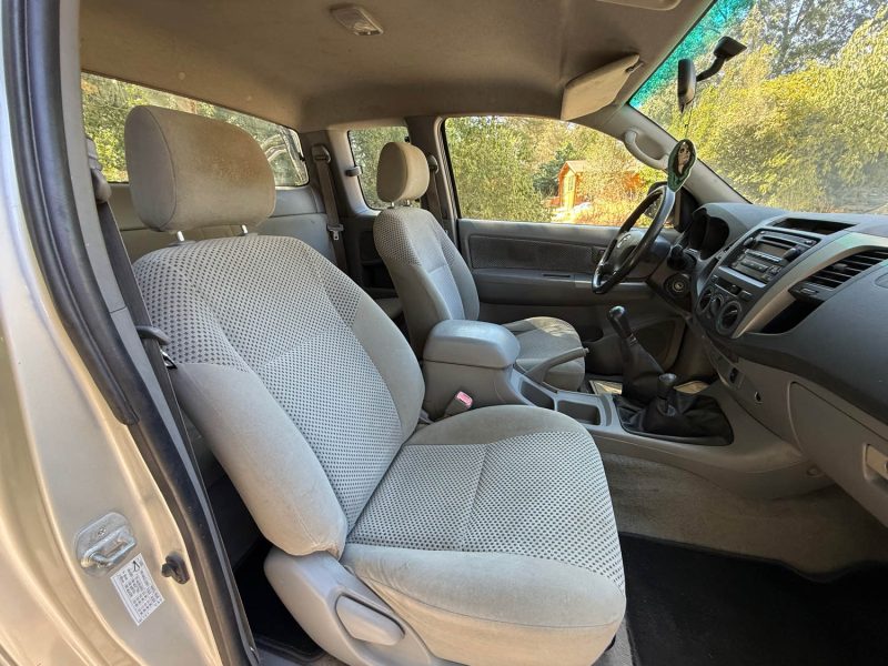 TOYOTA HILUX 2.5 D4D 120 4X4 GX 