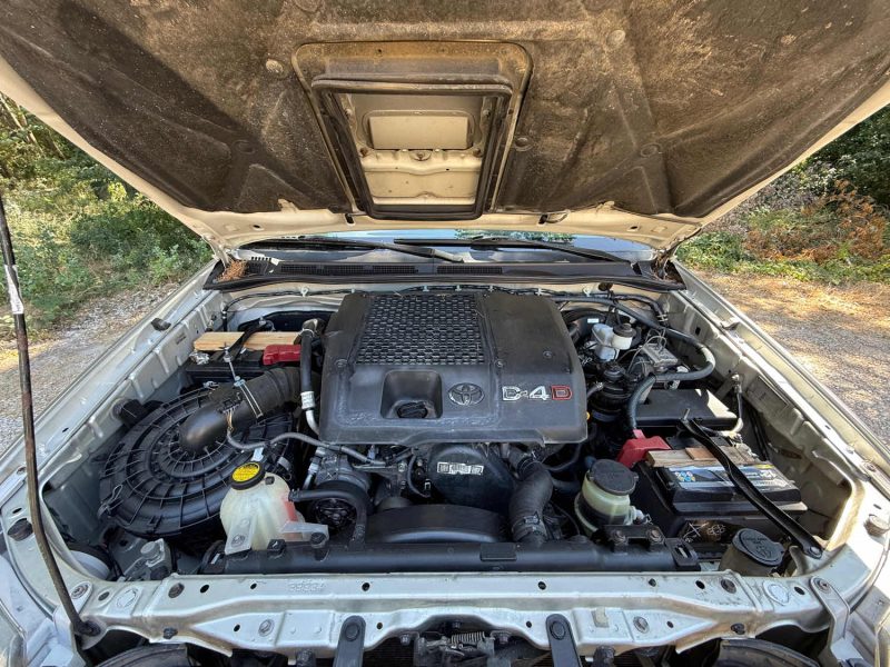 TOYOTA HILUX 2.5 D4D 120 4X4 GX 