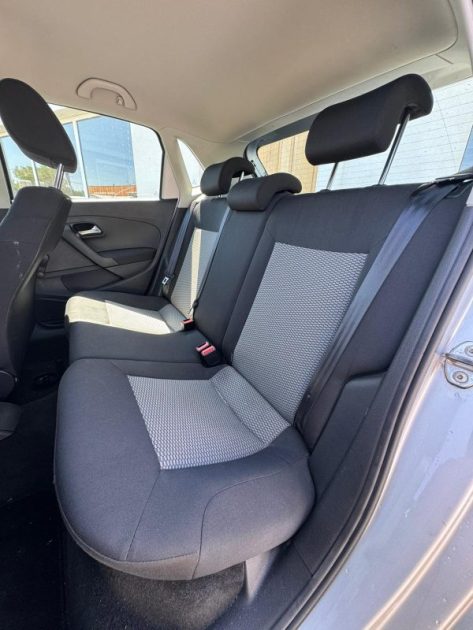 VOLKSWAGEN  POLO 2009 1.2i 60cv / ConfortLine / 58.000cv / Apple Car Play / Carnet VW 