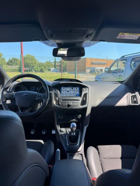 FORD  FOCUS RS 2017 350cv / Premiere Main / Mode Drift 