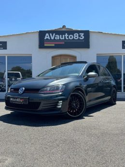 VOLKSWAGEN  GOLF 7 GTI PERFORMANCE 230CV BVM / Toit Ouvrant / Carnet VW 