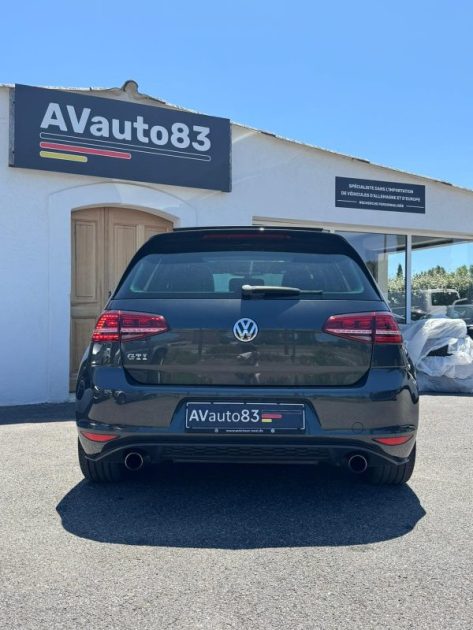 VOLKSWAGEN  GOLF 7 GTI PERFORMANCE 230CV BVM / Toit Ouvrant / Carnet VW 