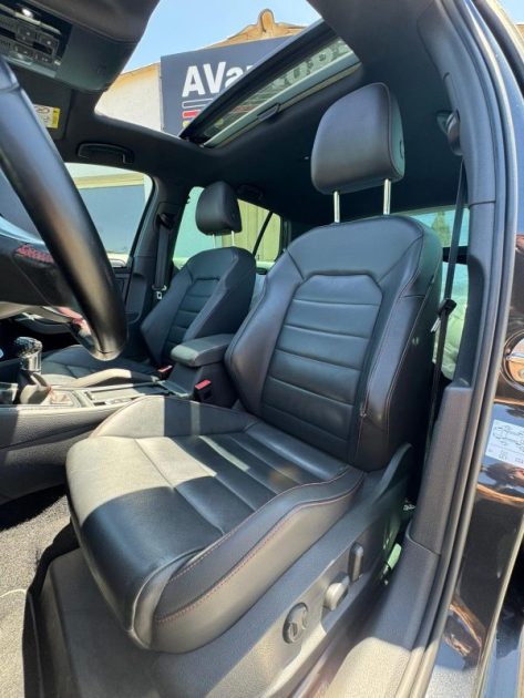 VOLKSWAGEN  GOLF 7 GTI PERFORMANCE 230CV BVM / Toit Ouvrant / Carnet VW 