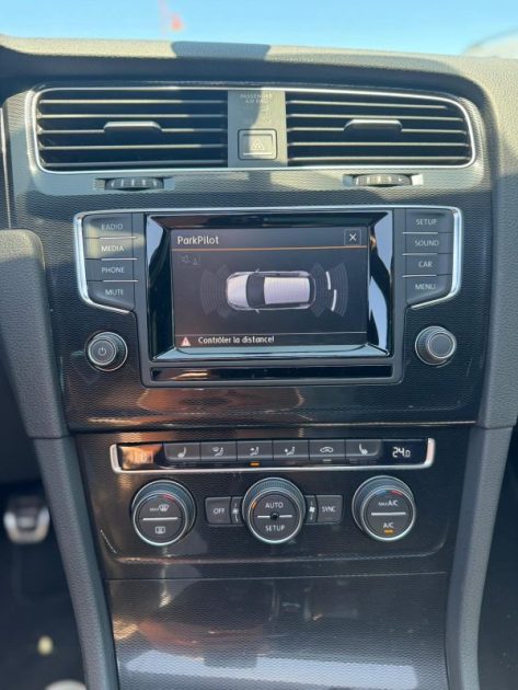 VOLKSWAGEN  GOLF 7 GTI PERFORMANCE 230CV BVM / Toit Ouvrant / Carnet VW 