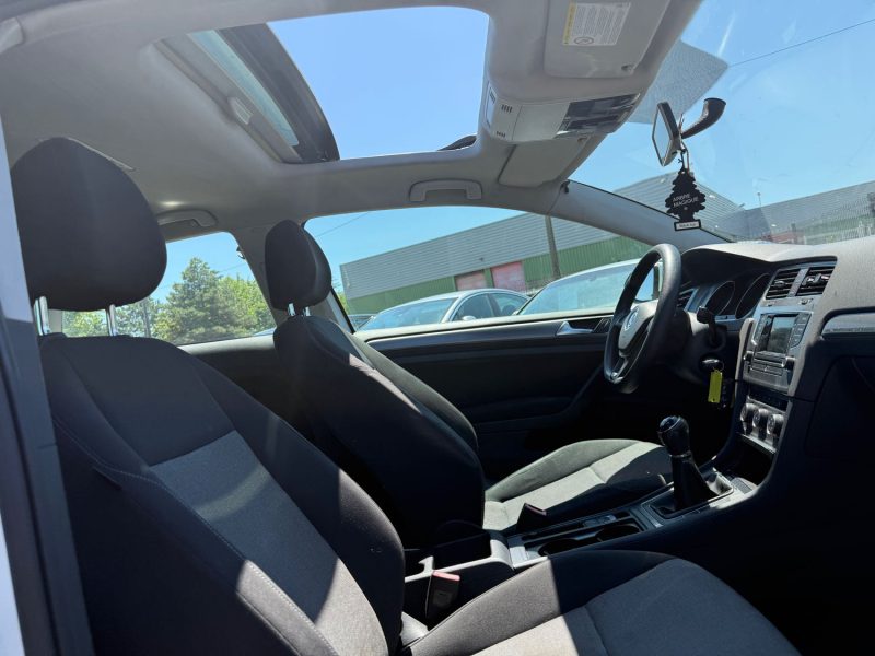 VOLKSWAGEN GOLF 7  2013