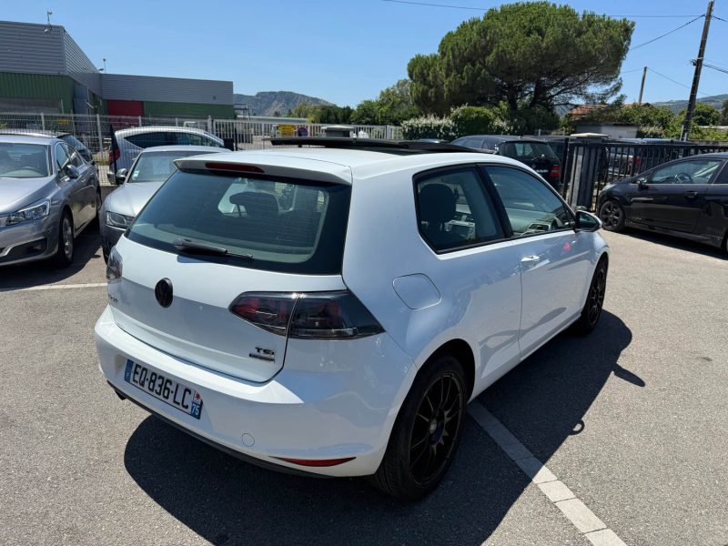 VOLKSWAGEN GOLF 7  2013