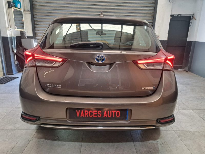 TOYOTA AURIS Hybride 136h Design HSD BOITE AUTOMATIQUE