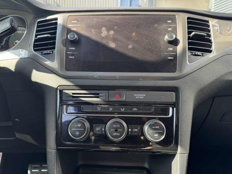 VOLKSWAGEN GOLF VII SPORTSVAN 1.0 TSI 110ch DSG7 Connect - Suivi Entretien Complet