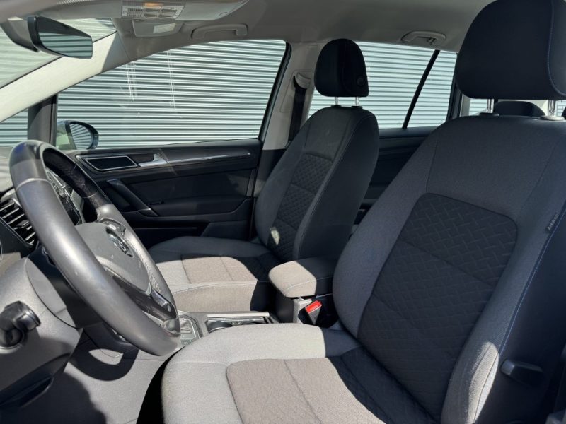 VOLKSWAGEN GOLF VII SPORTSVAN 1.0 TSI 110ch DSG7 Connect - Suivi Entretien Complet
