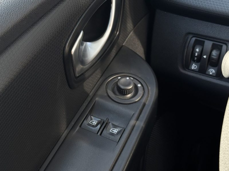 RENAULT CLIO 1.5 dCi 75ch Business - Distribution Ok