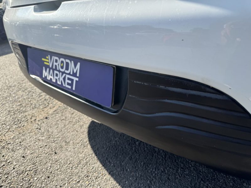 RENAULT CLIO 1.5 dCi 75ch Business - Distribution Ok