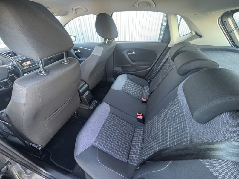 VOLKSWAGEN POLO 2014