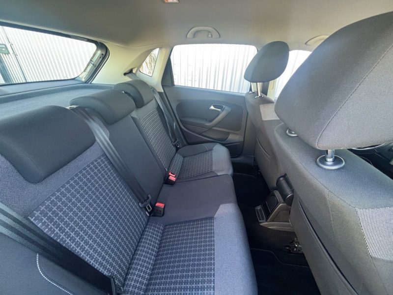 VOLKSWAGEN POLO 2014