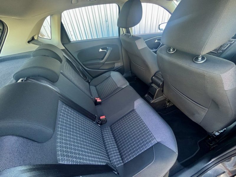 VOLKSWAGEN POLO 2014