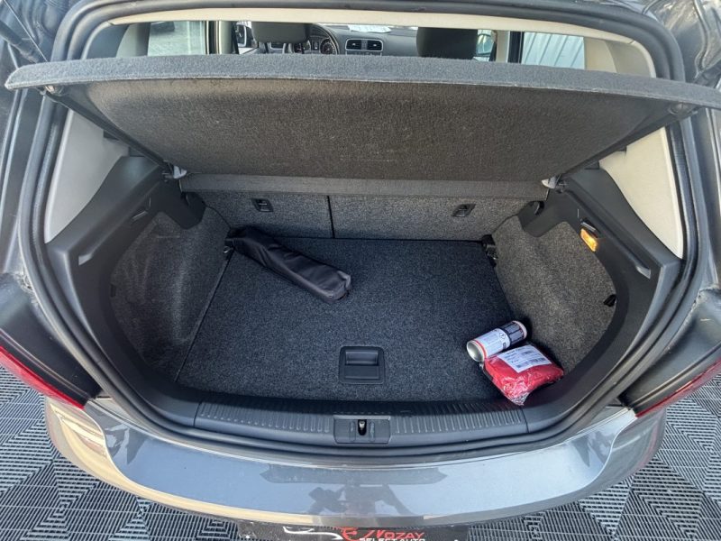 VOLKSWAGEN POLO 2014