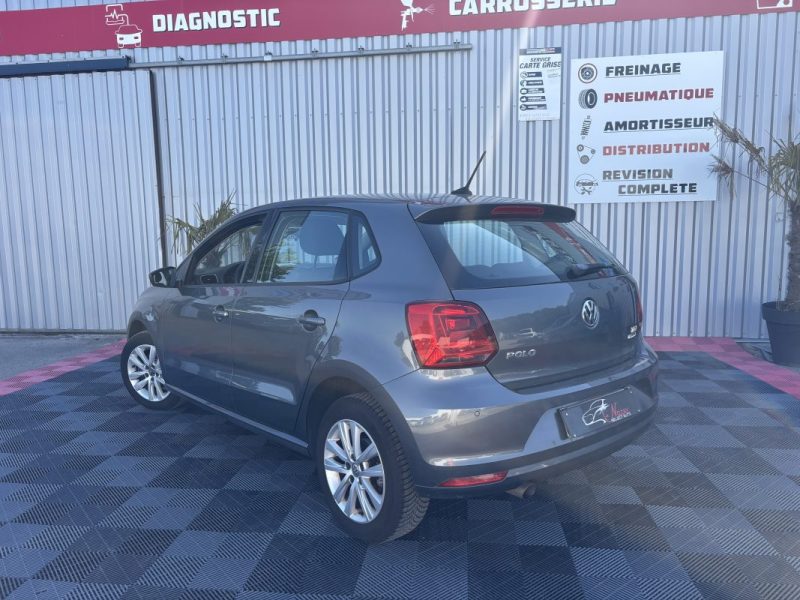 VOLKSWAGEN POLO 2014