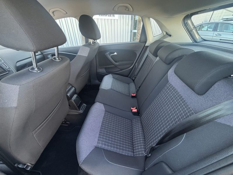 VOLKSWAGEN POLO 2014