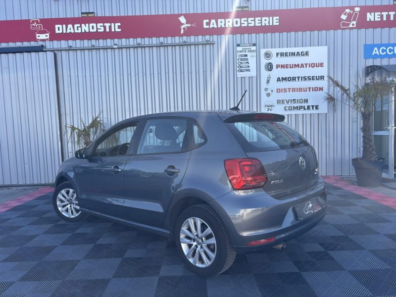 VOLKSWAGEN POLO 2014