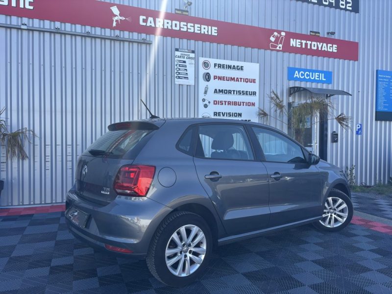 VOLKSWAGEN POLO 2014