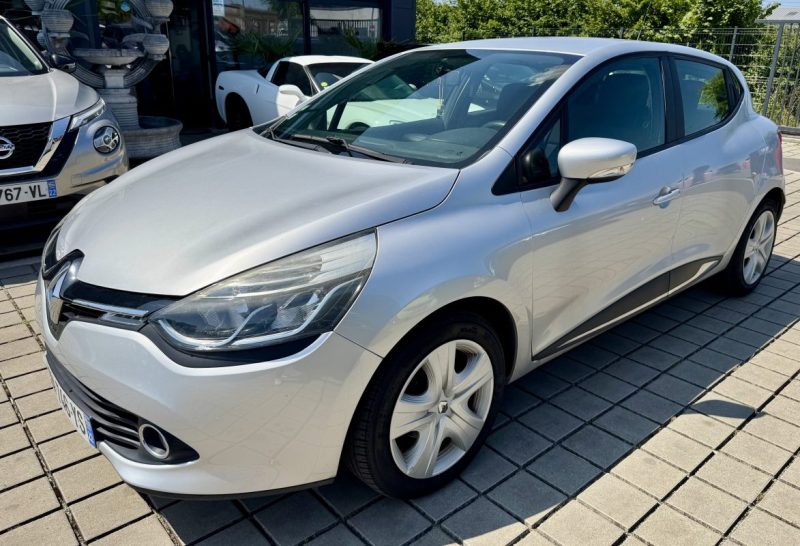 RENAULT CLIO 2015 0.9 TCE 90CH ZEN 