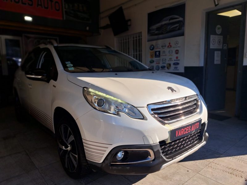 PEUGEOT 2008 1.6 BlueHDi 120ch Urban Cross //SUIVIE DISPONIBLE/