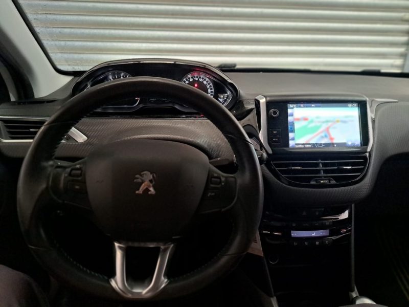 PEUGEOT 2008 1.6 BlueHDi 120ch Urban Cross //SUIVIE DISPONIBLE/