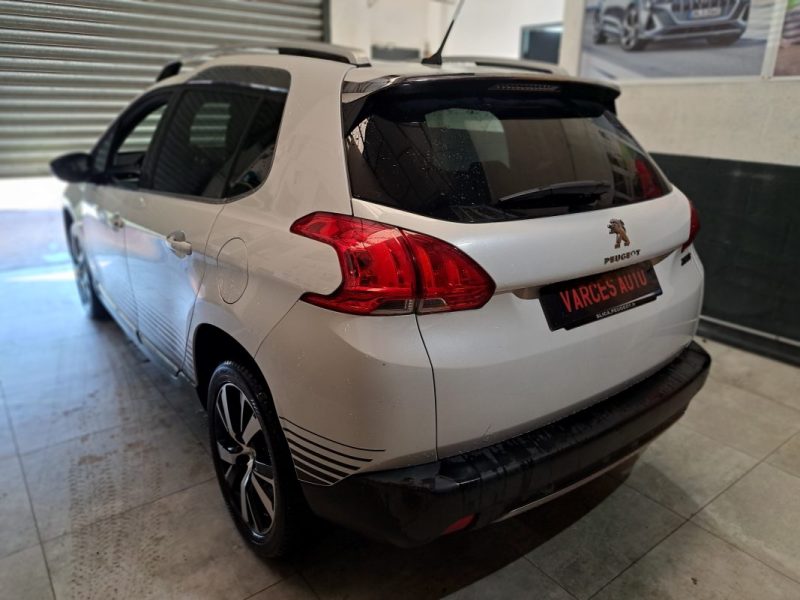 PEUGEOT 2008 1.6 BlueHDi 120ch Urban Cross //SUIVIE DISPONIBLE/