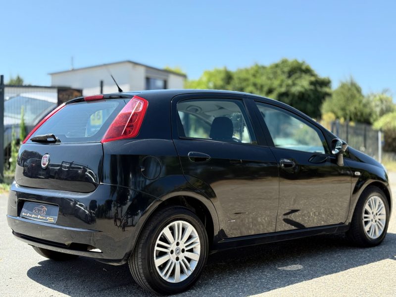 FIAT Grande Punto 1.4 T-Jet 120 Dynamic - Clim / Régulateur / Usb / Révisée & Garantie 6 mois.