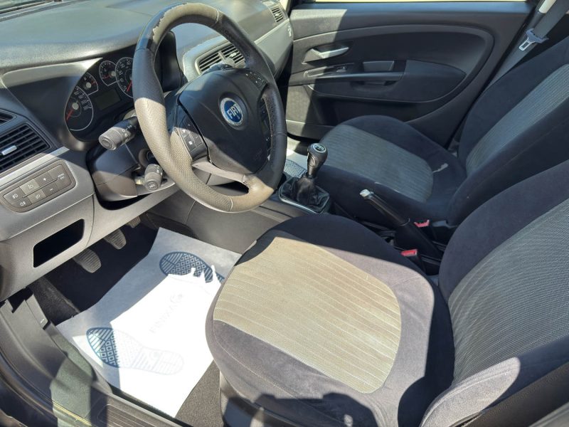 FIAT Grande Punto 1.4 T-Jet 120 Dynamic - Clim / Régulateur / Usb / Révisée & Garantie 6 mois.