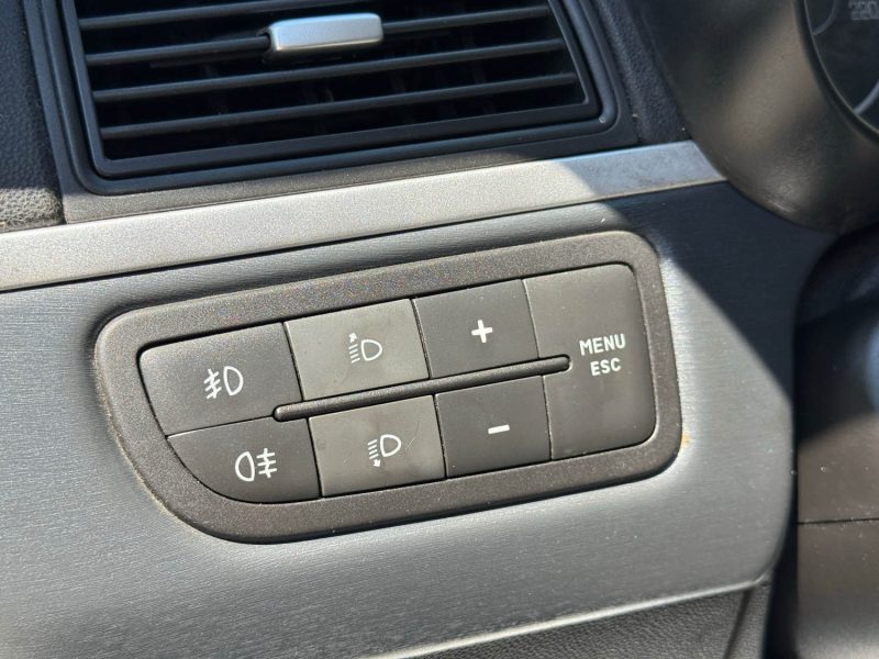 FIAT Grande Punto 1.4 T-Jet 120 Dynamic - Clim / Régulateur / Usb / Révisée & Garantie 6 mois.