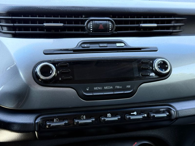 ALFA ROMEO Giulietta 1.6 JTDm 105 ch S&S Distinctive - Radar Ar/Clim / Régulateur / Garantie 6 Mois.