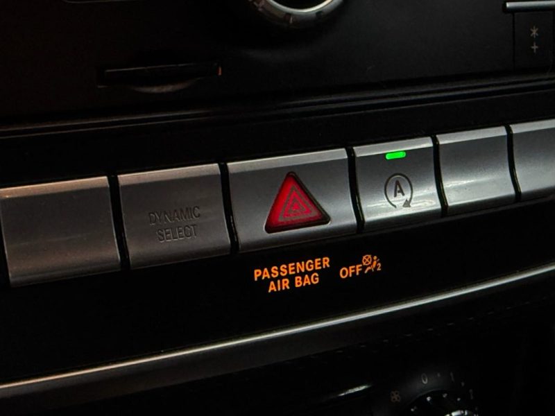 MERCEDES CLASSE A 180 122CV INSPIRATION 7G-DCT KEYLESS GO / PARK ASSYST