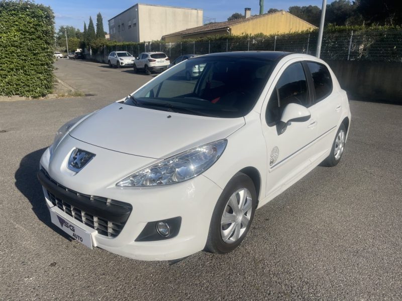 PEUGEOT 207 2010