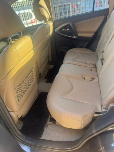 TOYOTA RAV 4 III 2011