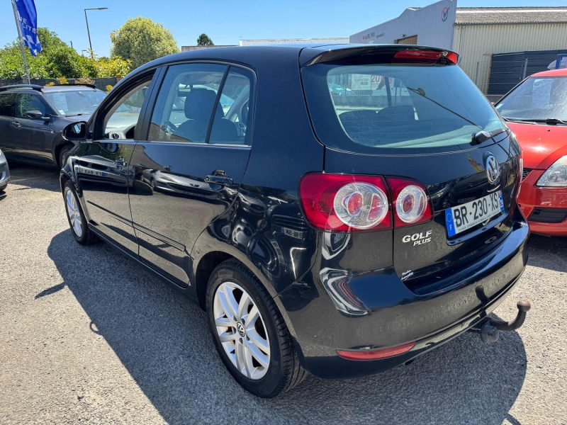 VOLKSWAGEN GOLF PLUS 2011