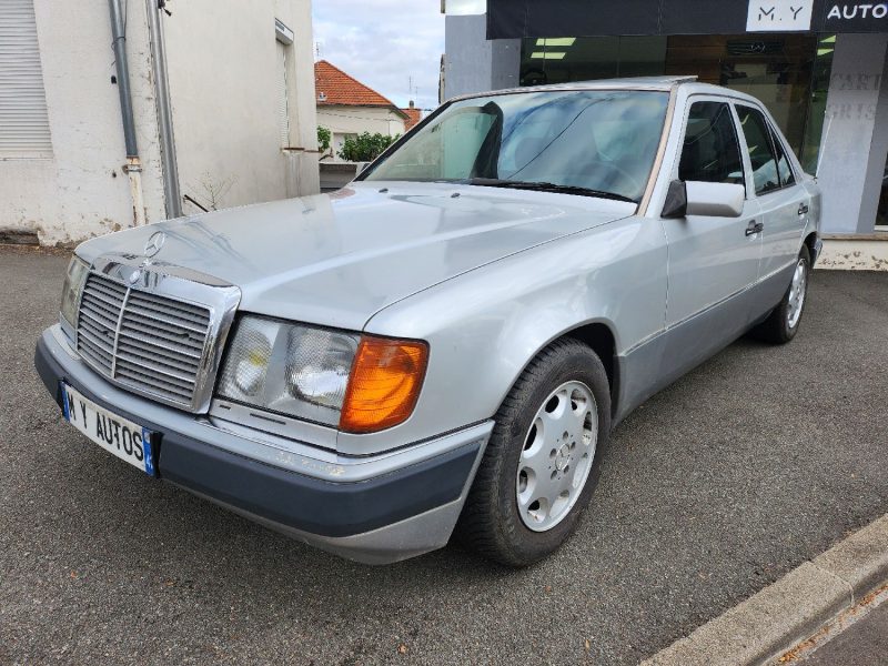 MERCEDES-BENZ 250D W124