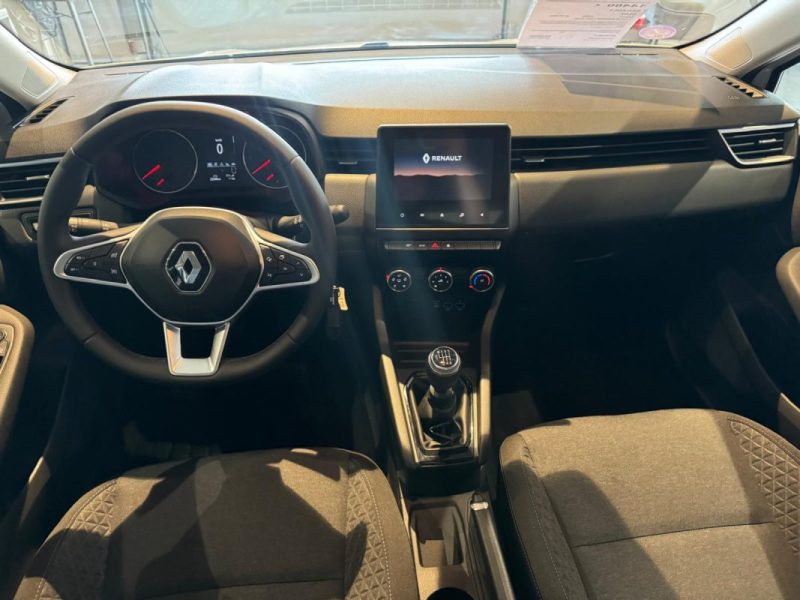 RENAULT CLIO 2022