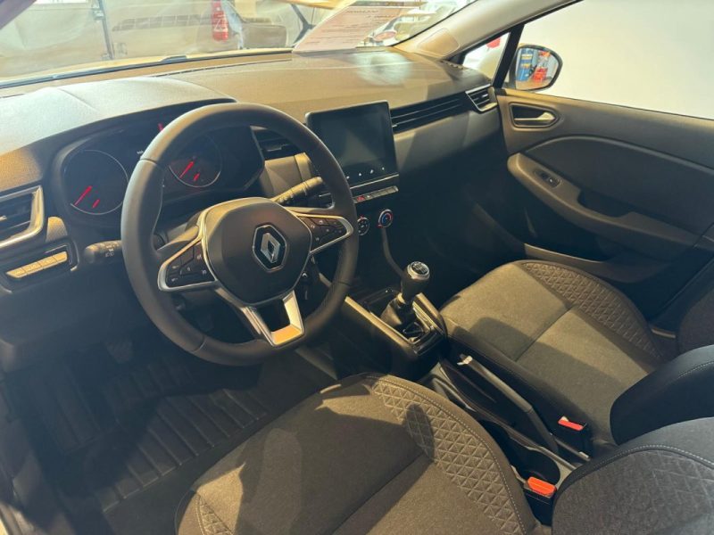 RENAULT CLIO 2022
