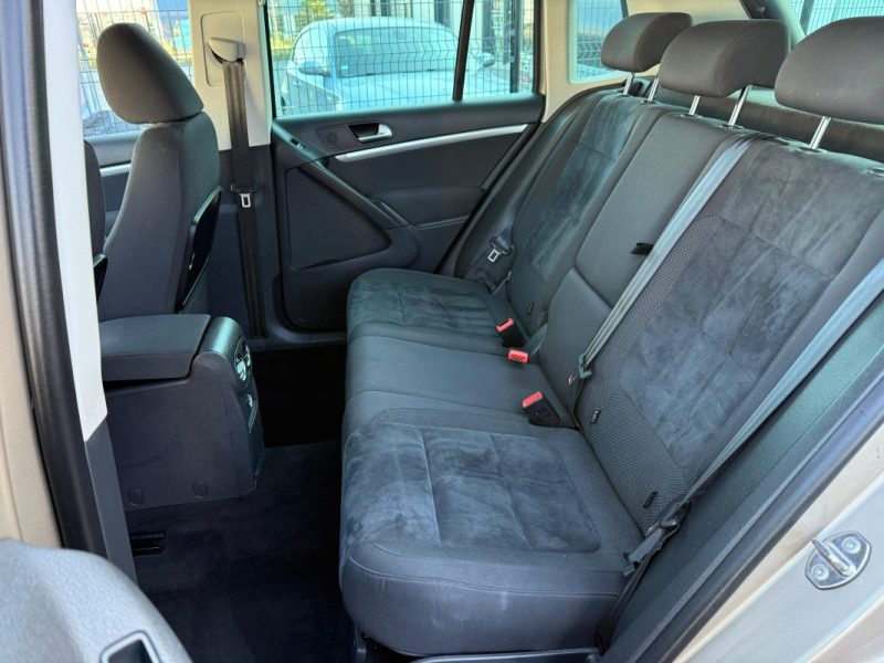 VOLKSWAGEN TIGUAN 2015