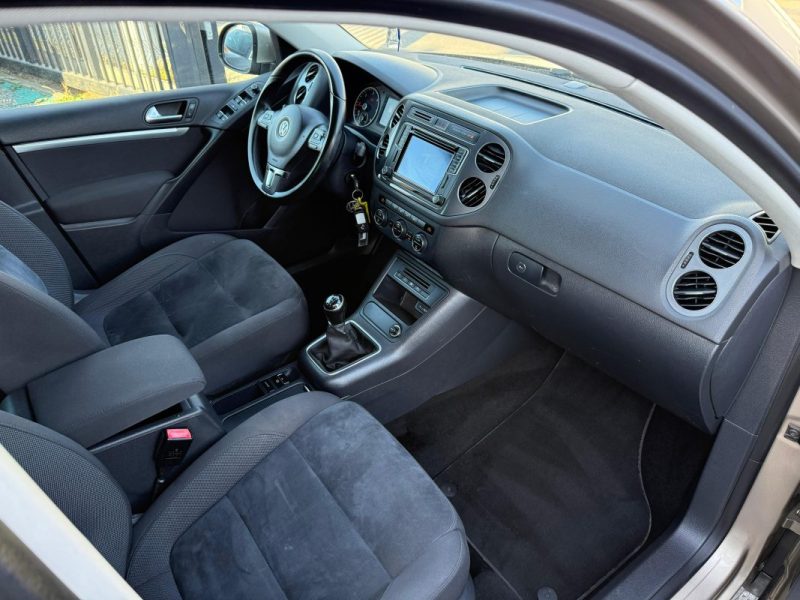 VOLKSWAGEN TIGUAN 2015