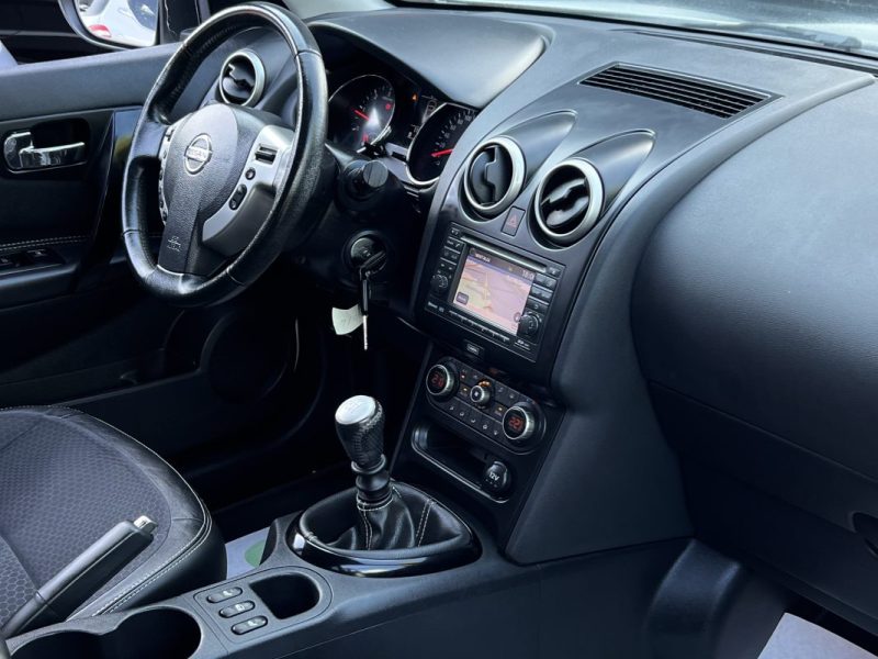 NISSAN QASHQAI PHASE 2 TEKNA 1.5 DCI 110 Cv ECRAN GPS TACTILE CAMERA 360 TOIT PANO - GARANTIE 1 AN