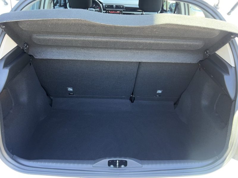 CITROEN C3 III PHASE 2 FINITION PLUS 1.2 110 Cv APPLE CARPLAY & ANDROID 11 200 Kms - GARANTIE 1 AN