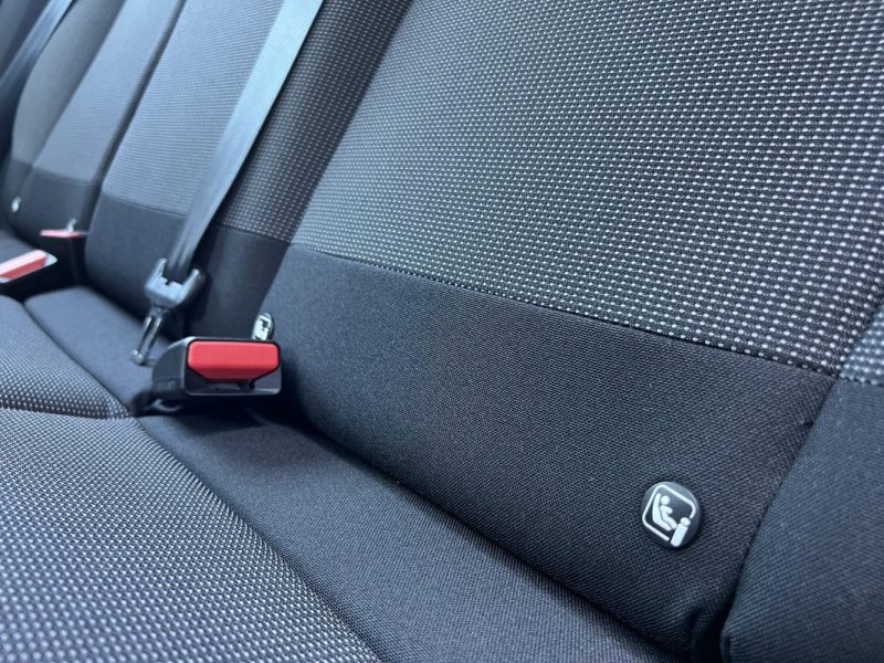 CITROEN C3 III PHASE 2 FINITION PLUS 1.2 110 Cv APPLE CARPLAY & ANDROID 11 200 Kms - GARANTIE 1 AN