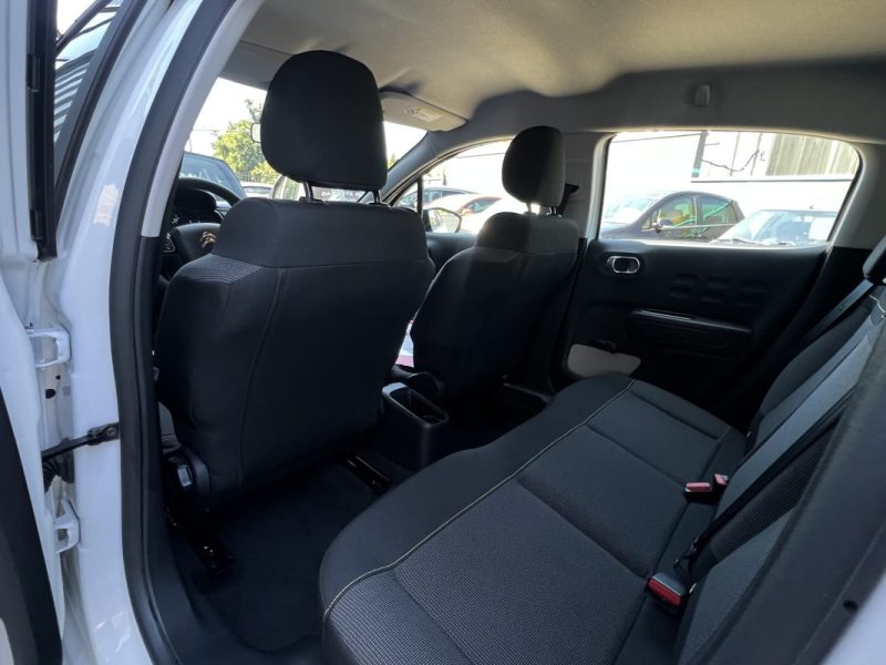 CITROEN C3 III PHASE 2 FINITION PLUS 1.2 110 Cv APPLE CARPLAY & ANDROID 11 200 Kms - GARANTIE 1 AN