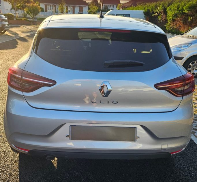 RENAULT CLIO 2023